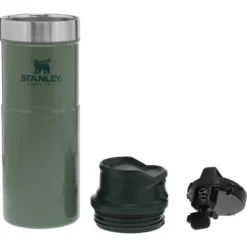 Stanley The Trigger-Action Travel Mug 0.47L Groen 6 Stanley The Trigger-Action Travel Mug 0.47L Groen -Kampeer Plezier 73120 stanley the trigger action travel mug 047l hammertone green