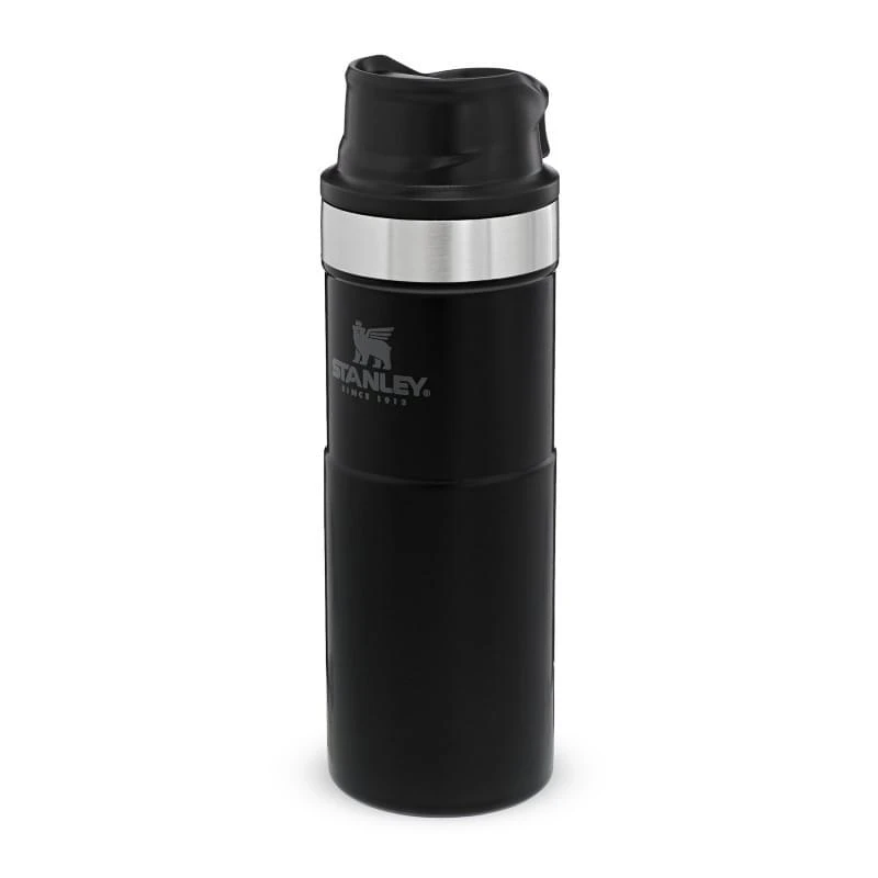 Stanley The Trigger-Action Travel Mug 0,47L Zwart 1 Stanley The Trigger-Action Travel Mug 0,47L Zwart